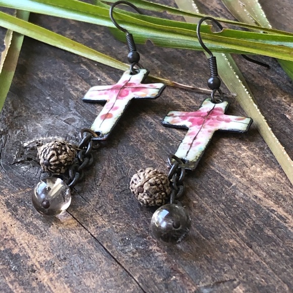 Cross Quartz Earrings - Picture 2 of 7